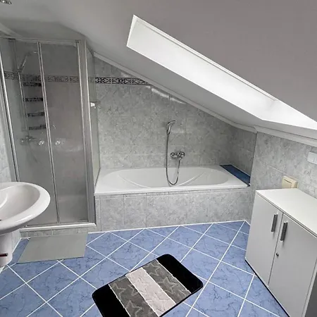 Monteurwohnung Nachreiner 아파트 *